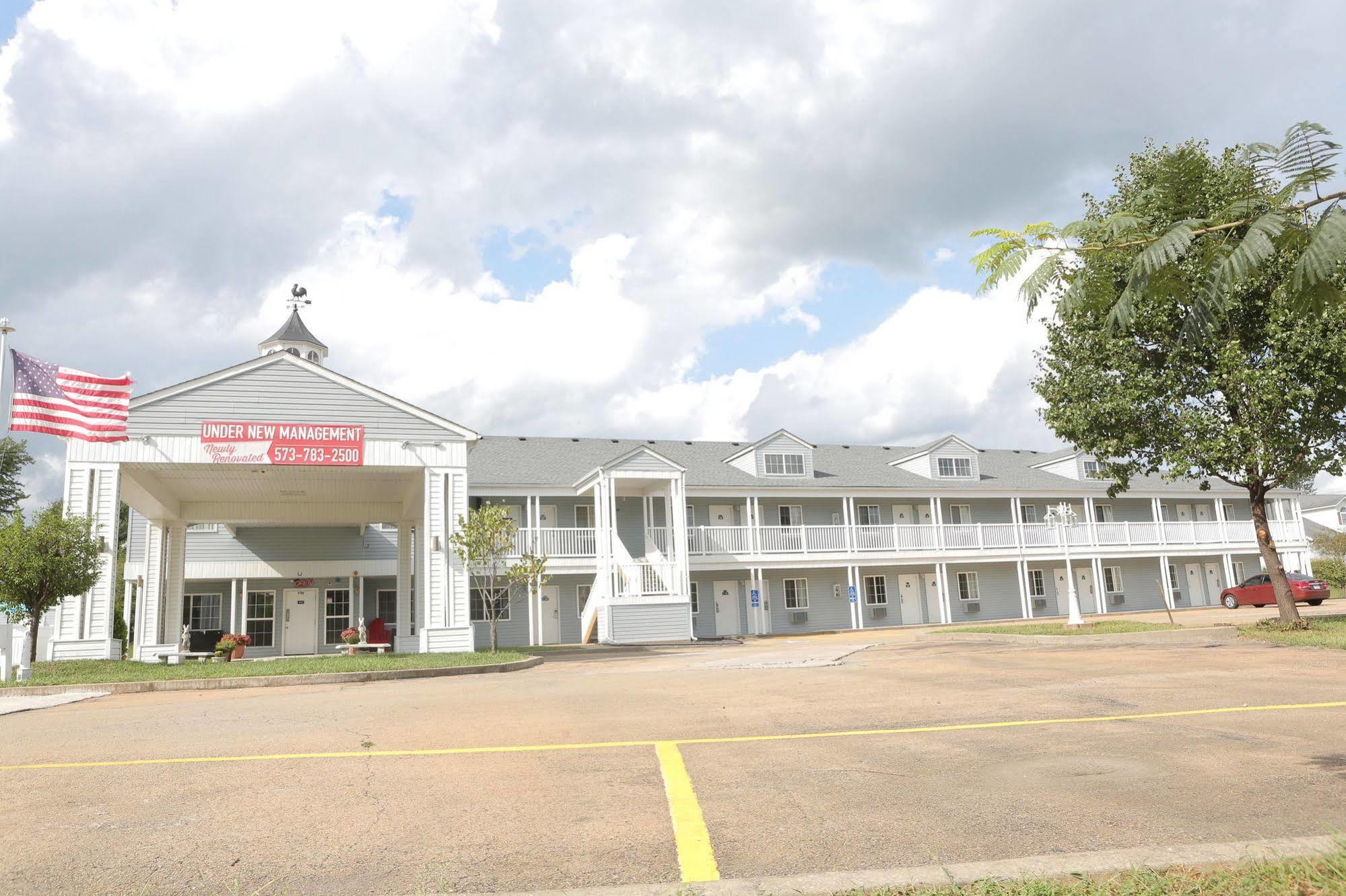 Madison Inn Lodge Fredericktown Exterior photo